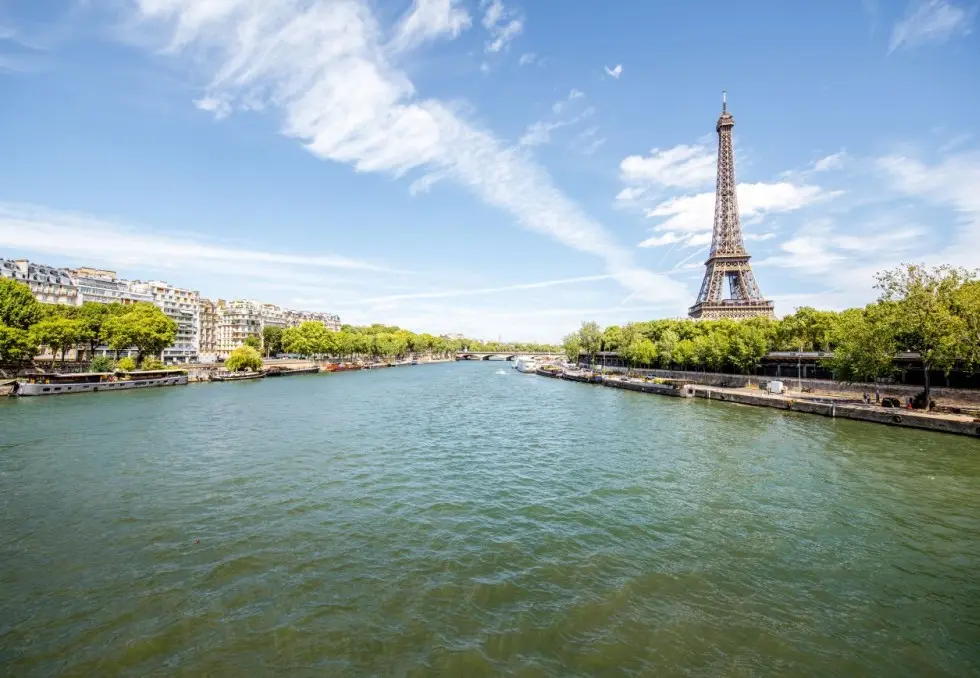 Seine, avec Tour Eiffel @ rh2010 / stock.adobe.com