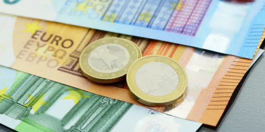 Argent, euros @ photocrew / stock.adobe.com