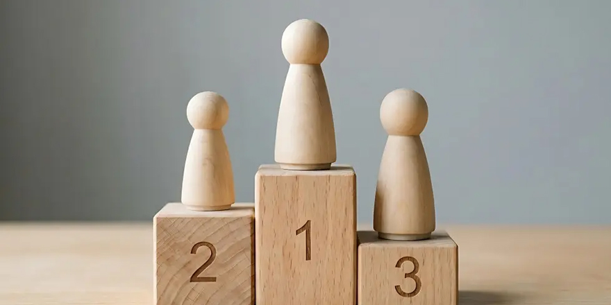 Podium @ Mdalmamin / stock.adobe.com