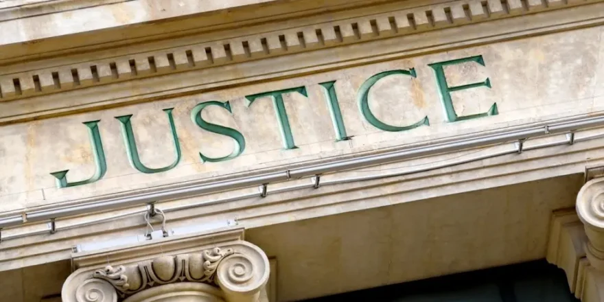 Justice @ David-Franklin / stock.adode.com